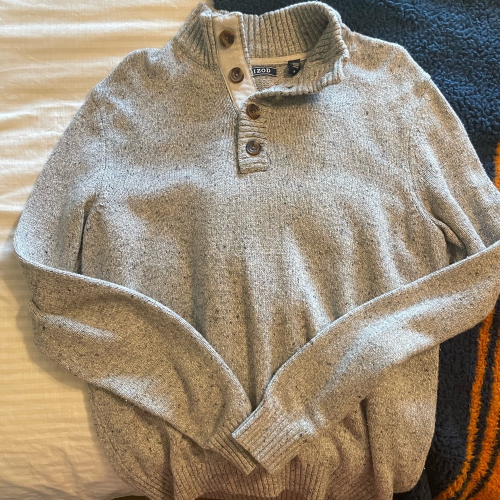 Izod grey Henley sweater size L